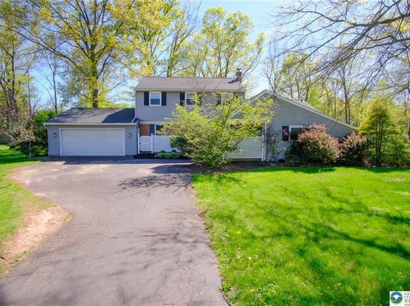 1518 Peach Tree Ln, Hatfield, PA 19440