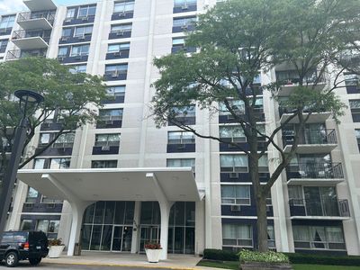 9001 W Golf Rd #5G, Des Plaines, IL, 60016
