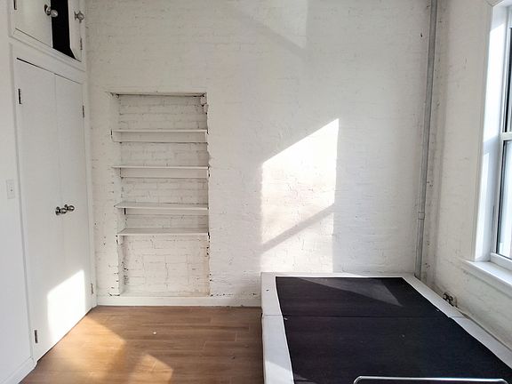 3rd image of 245 Midwood St APT 8