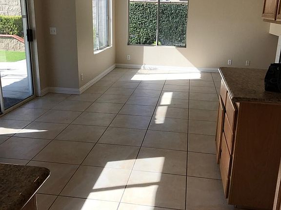 5th image of 157 S Gardenia St #House