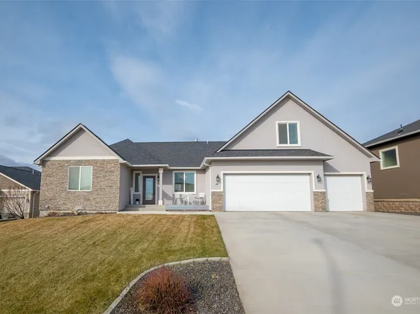 210 N 90th Avenue, Yakima, WA 98908