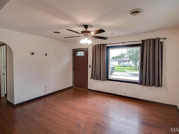 5th image of 312 Hill St