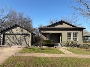 213 N 3rd St, Midlothian, TX 76065