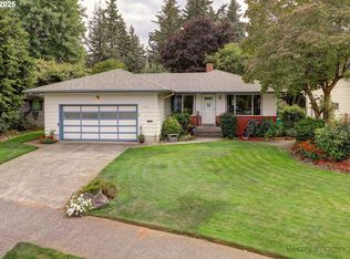 10608 NE Tillamook St, Portland, OR 97220