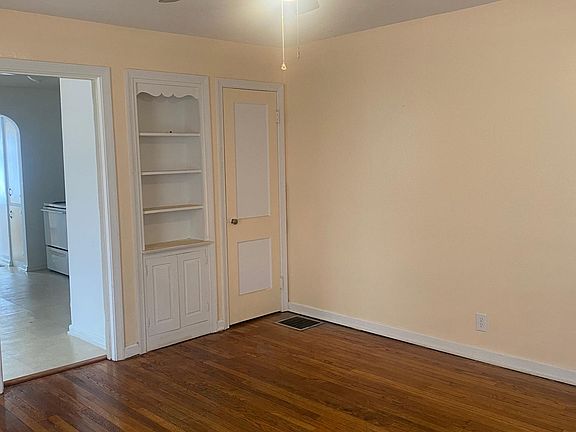 5th image of 124 Niagara Ave #124