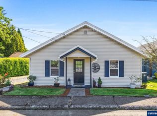 1570 SW Hill St, Dallas, OR 97338