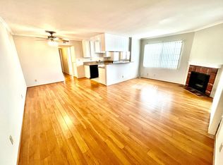 625 E Palm Ave #204, Burbank, CA 91501