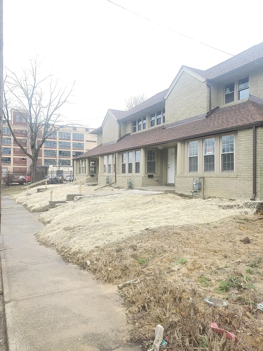 Building Photo - 7821 Madiera St