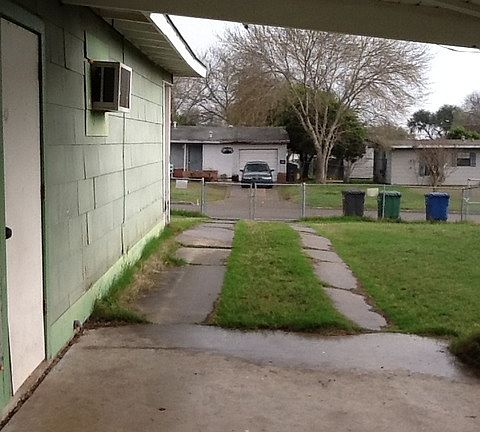 5th image of 155 Kimberly Dr
