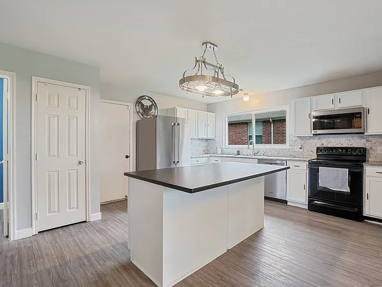 1220 Mockingbird Dr — Photo 30