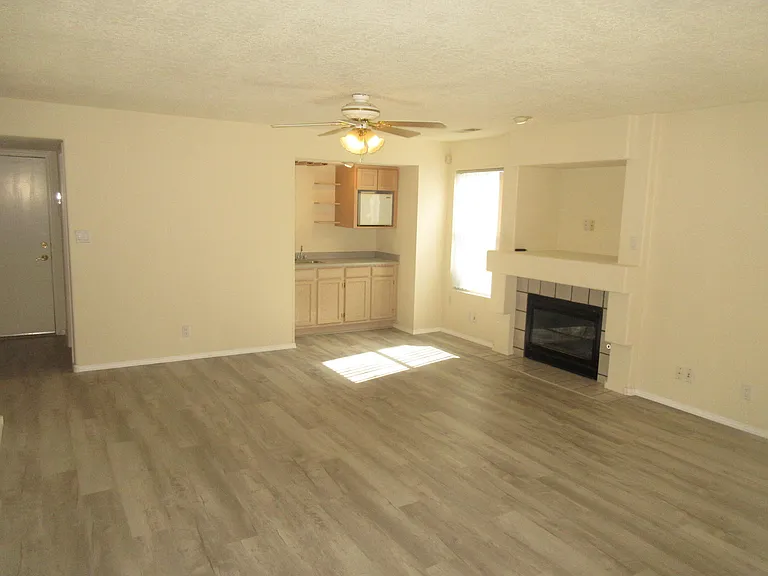 2111 Corte Del Caballo NW — Photo 16