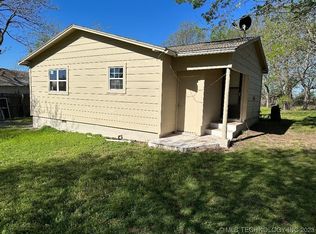 212 Vorhees St, Holdenville, OK 74848