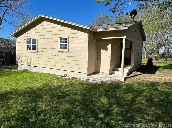 212 Vorhees St, Holdenville, OK 74848