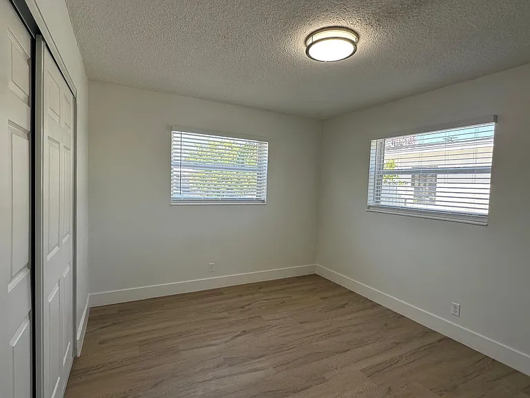 2500 Johnson St #1 — Photo 23