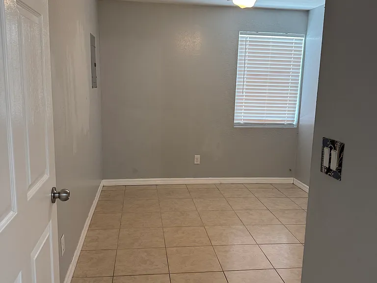 133 N Franklin St — Photo 1