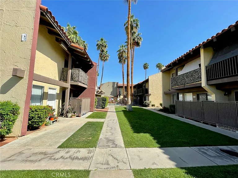 51080 Eisenhower Dr #23 — Photo 6
