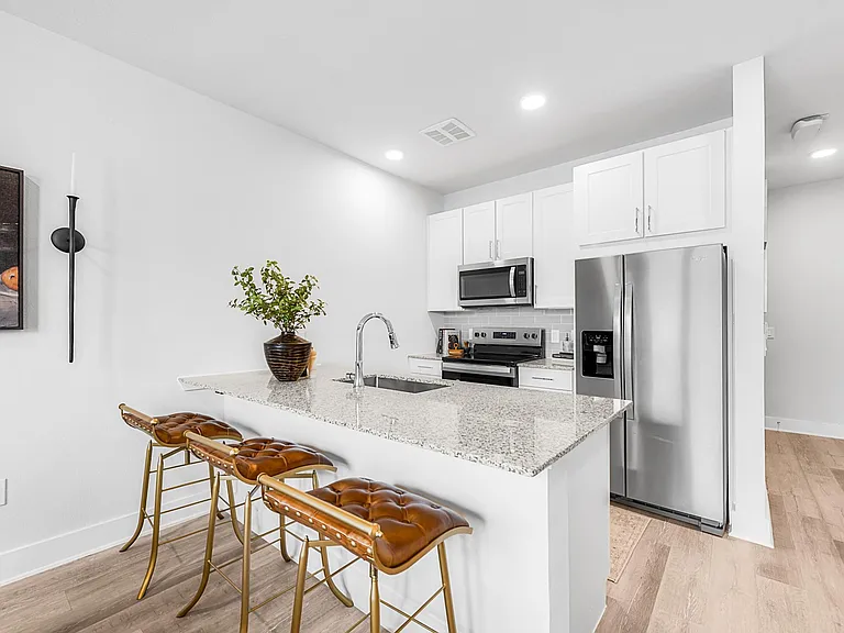 Alta Westinghouse Townhomes — Photo 15
