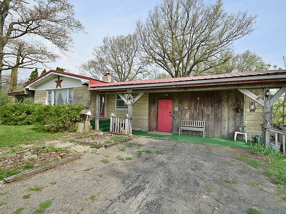 3rd image of 2912 Outer Dr