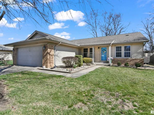 18 Hollybrook Dr, Springfield, IL 62702