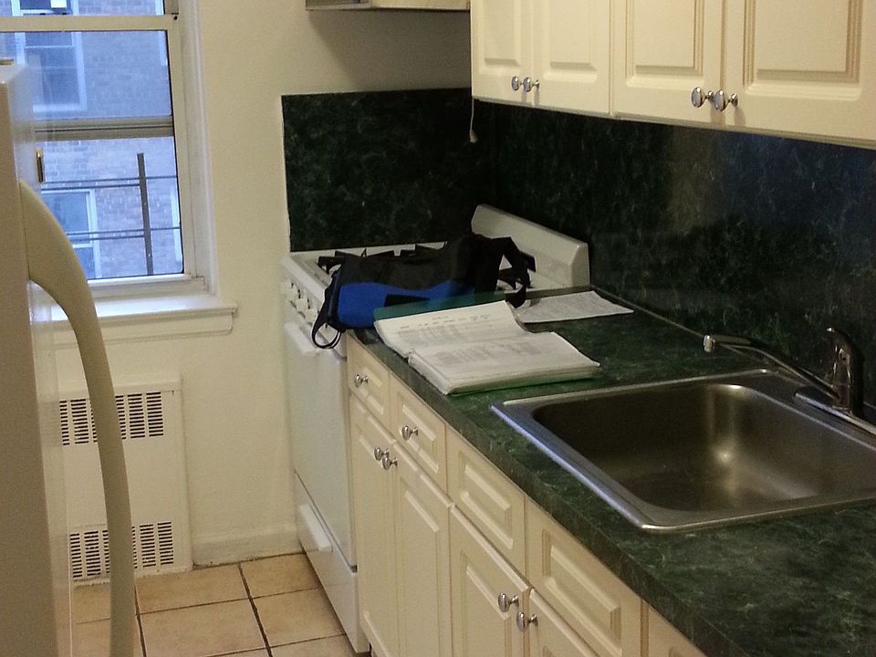 1st image of 4245 Kissena Blvd APT 5X