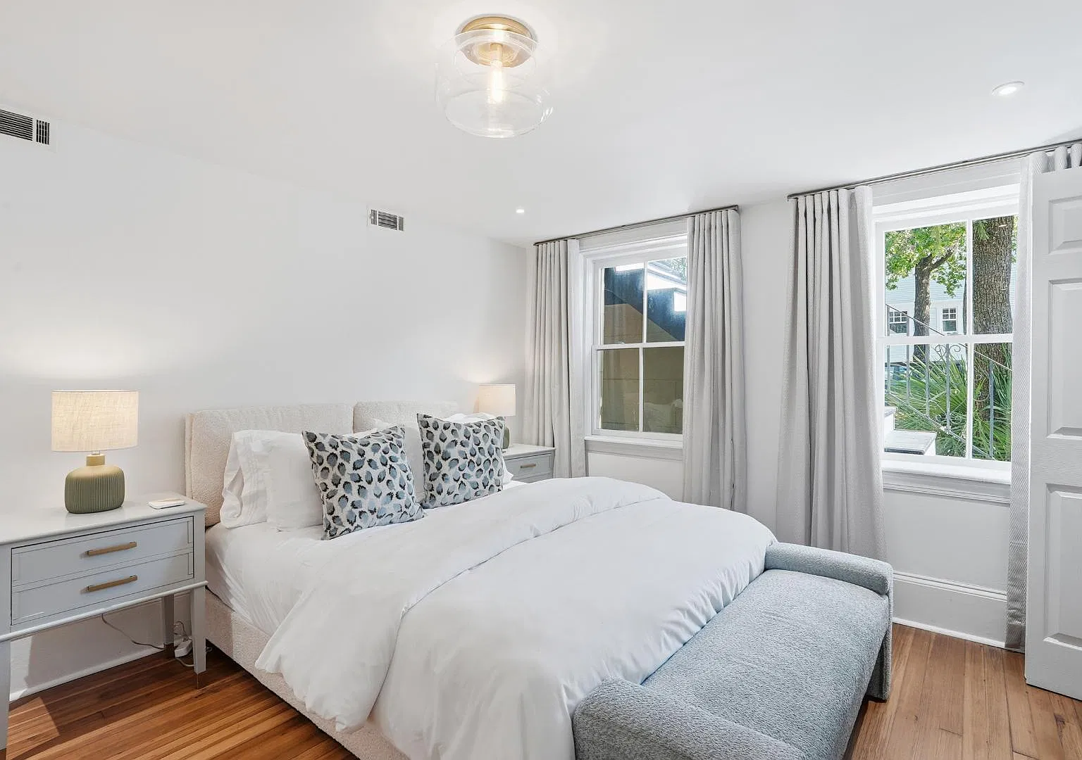 705 Barnard St - Apt A — Photo 1