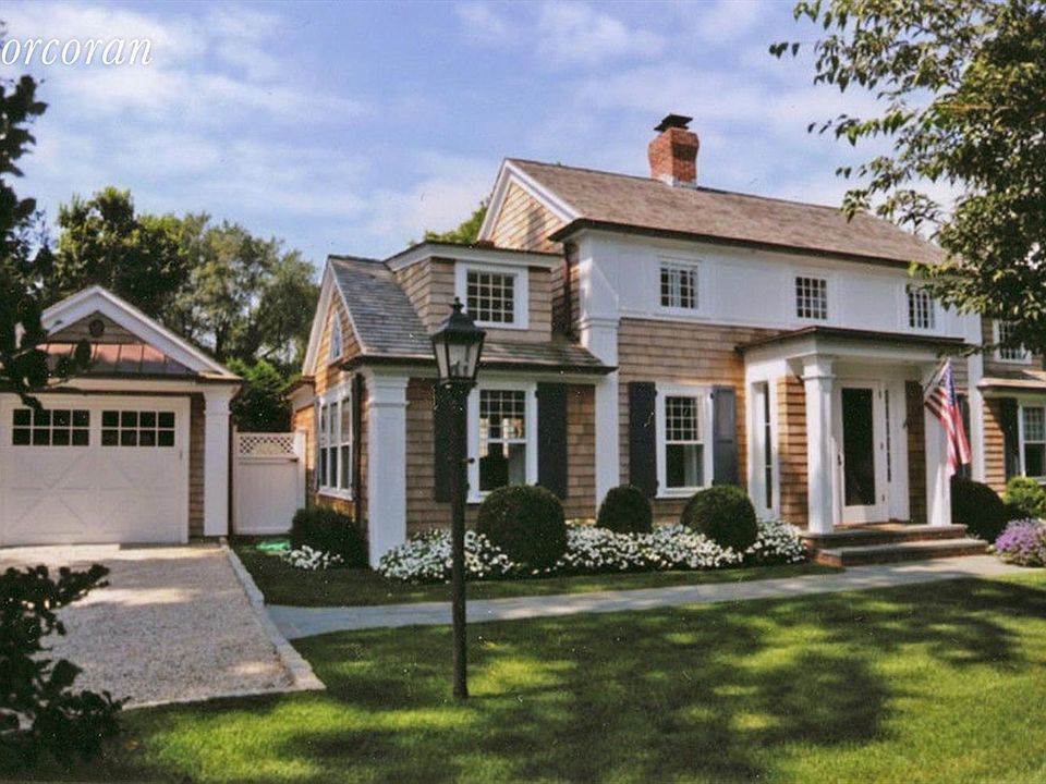 1st image of 8 Huntington Ln