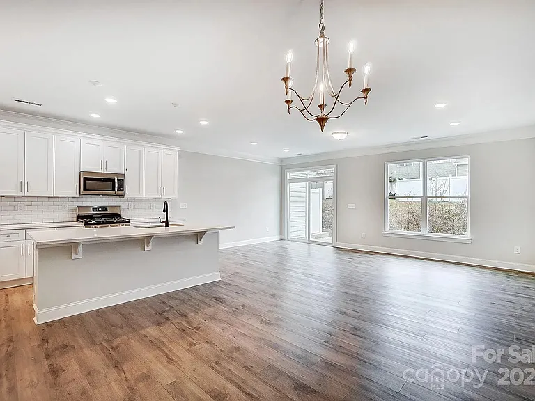 4153 Black Ct — Photo 10