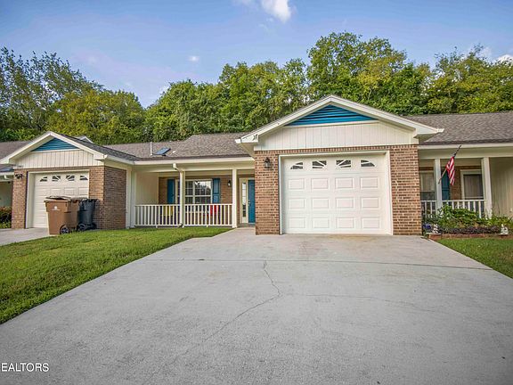 2nd image of 1907 Locarno Dr