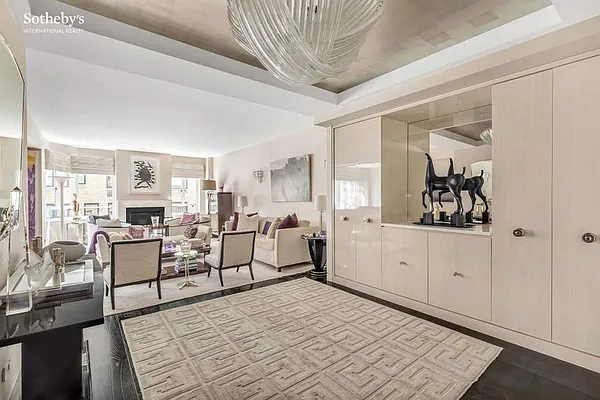 Sold by Sotheby's International Realty | media 5