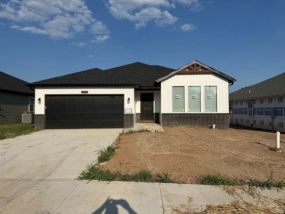 3462 N Ohara Ave