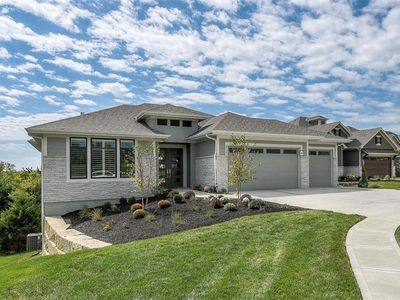 16441 S Penrose Ln, Olathe, KS, 66062