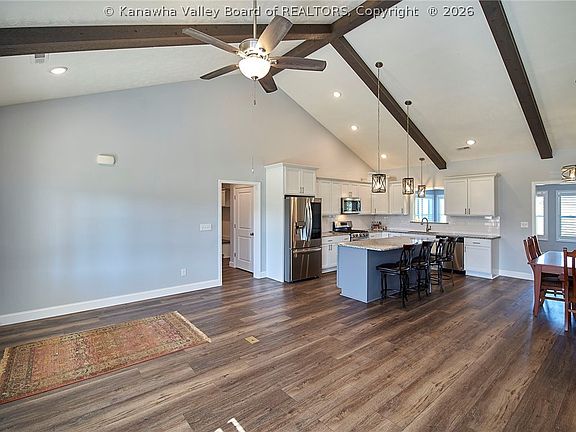 5th image of 32 Loraine Way