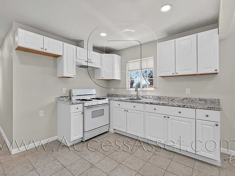 23963 Lodge Dr — Photo 10