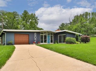 802 Cheviot Ct, Saint Louis, MO 63122