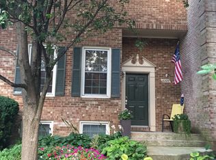 8227 Cedar Landing Ct, Alexandria, VA 22306