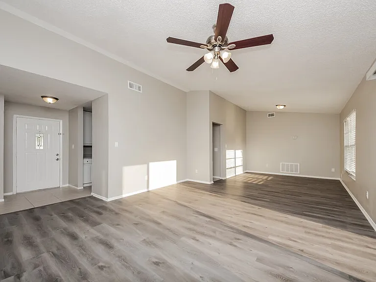 12020 Sula St — Photo 6