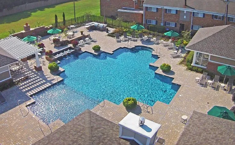 Park Towne Apartments — Photo 18