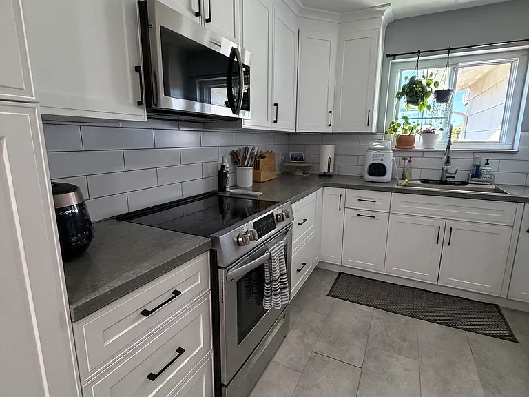 6308 Honeysuckle Dr — Photo 11