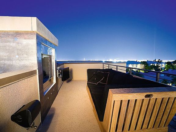 3rd image of 1540 Canyon Ledge Ct