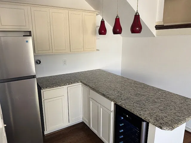 2 bed, 1646 sqft, $2,500 — Photo 3