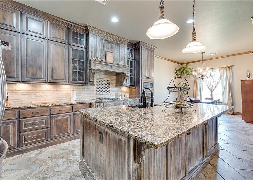 1st image of 4009 Chesterfield Pl