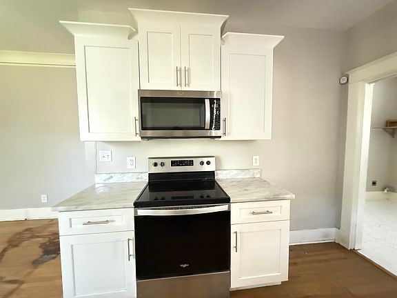 2nd image of 2297 Jackson Ave