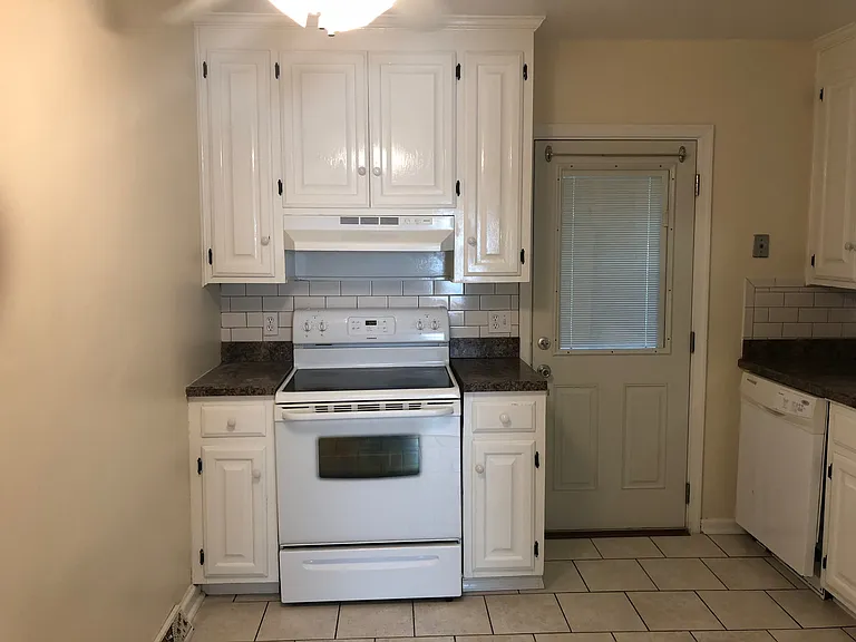 Momosa kitchen 2_08082018