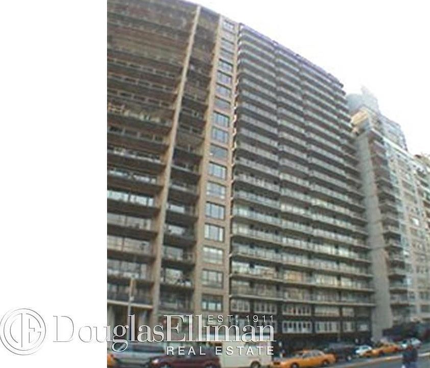 2nd image of 210 Central Park S APT 3B