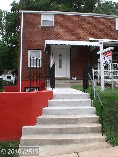 610 71st Ave photo 1