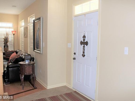 4th image of 12726 Gartney Ln