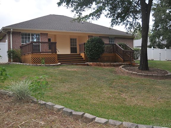 4th image of 236 Windsor Garden Dr