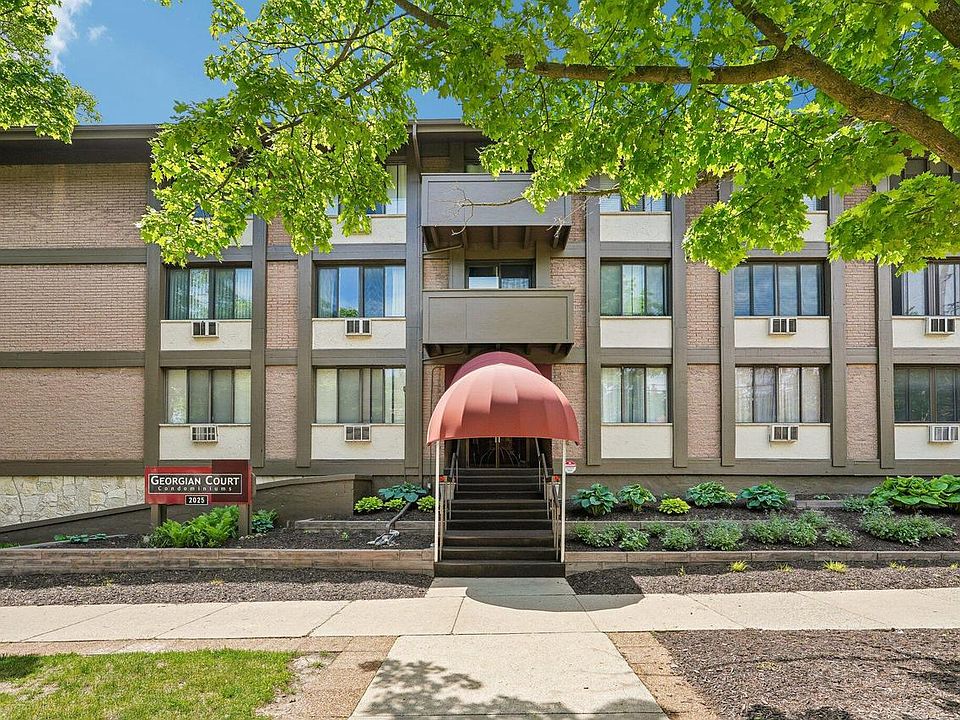 1st image of 2025 E Greenwich AVENUE #106