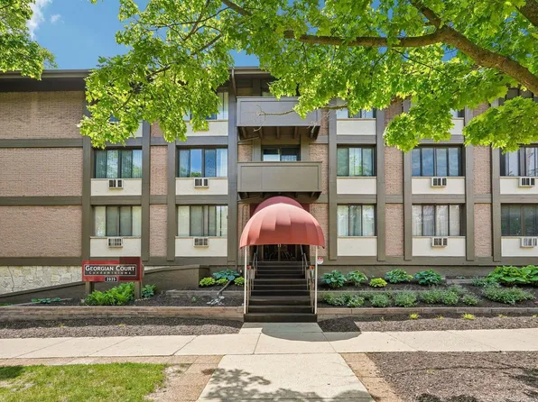 2025 E Greenwich AVENUE #106, Milwaukee, WI 53211