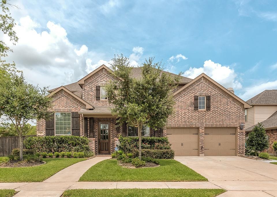 1st image of 42 Stefano Way Dr